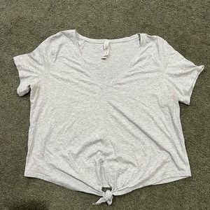 Lululemon cropped v neck tee